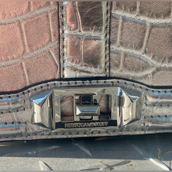 NWOT Rebecca Minkoff Small Love leather Crossbody shoulder bag silver crocodile - Picture 6 of 6